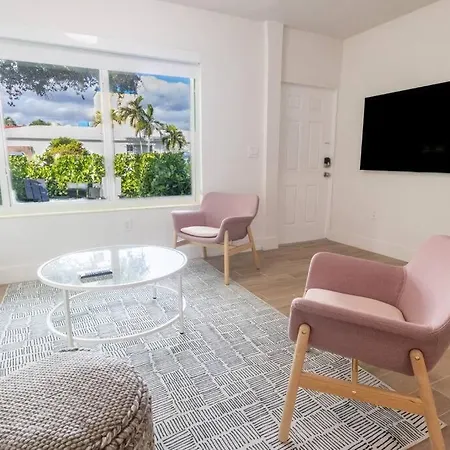 Stylish 2Bed Apartment El Portal